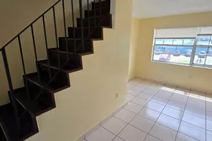 13695 NE 3rd Ct, North Miami, FL 33161 - Photo 9