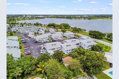 1950 Lake Osborne Drive #9, Lake Worth Beach, FL 33461 - Photo 17