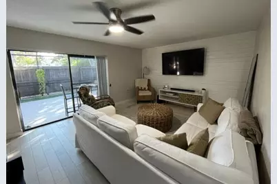 365 S Waverly Place #3c, Vero Beach, FL 32960 - Photo 1