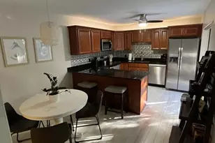 365 S Waverly Pl, Vero Beach, FL 32960 - Photo 3
