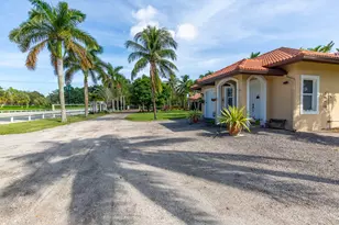 14943 Paddock Dr, Wellington, FL 33414 - Photo 37