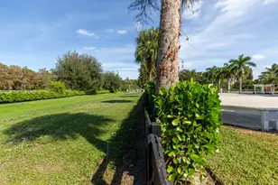 14943 Paddock Dr, Wellington, FL 33414 - Photo 33