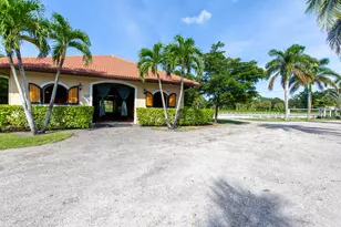 14943 Paddock Dr, Wellington, FL 33414 - Photo 11