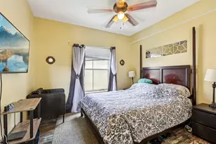 405 E Royal Cove Cir, Davie, FL 33325 - Photo 33