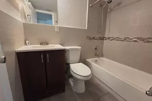720 NE 2nd St, Fort Lauderdale, FL 33301 - Photo 13