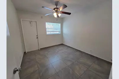 720 NE 2nd Street #2, Fort Lauderdale, FL 33301 - Photo 11