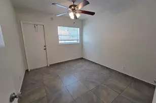 720 NE 2nd St, Fort Lauderdale, FL 33301 - Photo 11