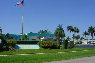 2556 E Dudley Dr Dr E, West Palm Beach, FL 33415 - Photo 3
