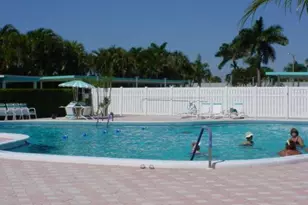 2556 E Dudley Dr Dr E, West Palm Beach, FL 33415 - Photo 7