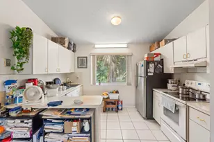 8039 Lake Dr, Doral, FL 33166 - Photo 23
