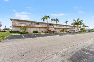800 SW 10th Terrace, Hallandale Beach, FL 33009 - Photo 5