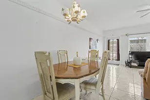 800 SW 10th Terrace, Hallandale Beach, FL 33009 - Photo 13
