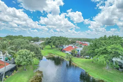 341 NW 36th Avenue, Deerfield Beach, FL 33442 - Photo 5