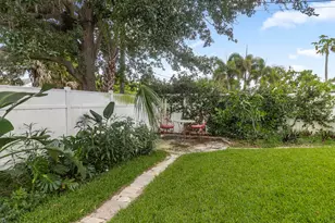 532 Foresteria Dr, West Palm Beach, FL 33403 - Photo 29