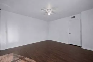 1945 Stratford Way, West Palm Beach, FL 33409 - Photo 17