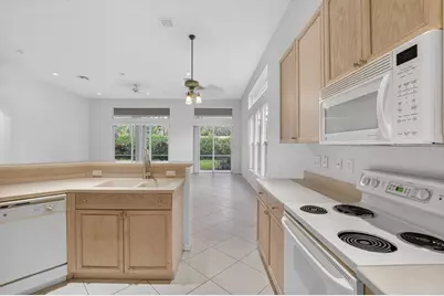 10060 Armani Drive, Boynton Beach, FL 33437 - Photo 23