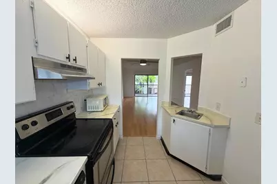 1244 S Military Trail #724, Deerfield Beach, FL 33442 - Photo 9
