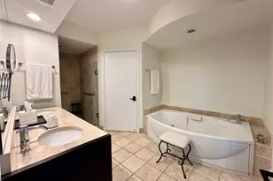 18201 Collins Ave, Sunny Isles Beach, FL 33160 - Photo 47