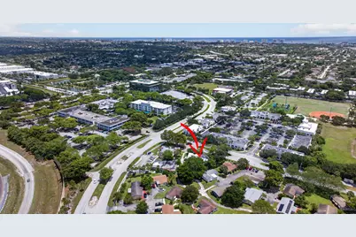 2002 SW Natura Boulevard #B, Deerfield Beach, FL 33441 - Photo 33