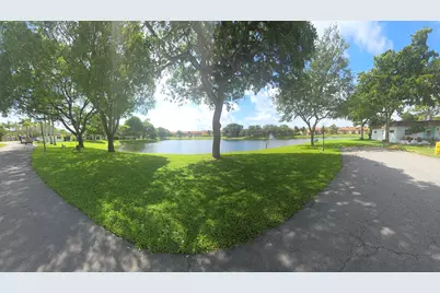 2002 SW Natura Boulevard #B, Deerfield Beach, FL 33441 - Photo 41