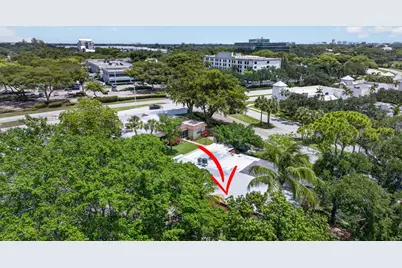 2002 SW Natura Boulevard #B, Deerfield Beach, FL 33441 - Photo 5