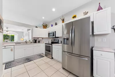 10760 Royal Caribbean Circle, Boynton Beach, FL 33437 - Photo 7