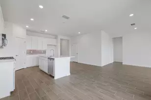5453 NW Camberly Ct, Port Saint Lucie, FL 34987 - Photo 5