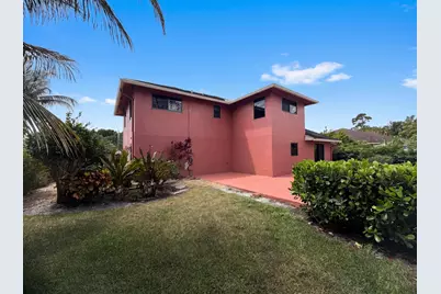 118 Waterway, Royal Palm Beach, FL 33411 - Photo 5
