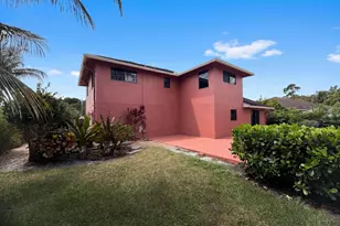 118 Waterway, Royal Palm Beach, FL 33411 - Photo 5