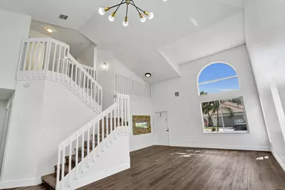 8865 Lake Park Circle S, Davie, FL 33328 - Photo 11
