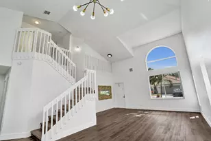 8865 Lake Park Cir S, Davie, FL 33328 - Photo 11