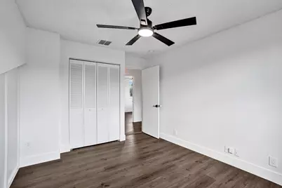 8865 Lake Park Circle S, Davie, FL 33328 - Photo 63