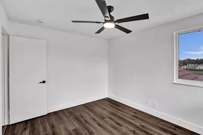 8865 Lake Park Circle S, Davie, FL 33328 - Photo 59