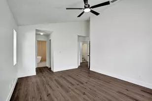 8865 Lake Park Cir S, Davie, FL 33328 - Photo 31