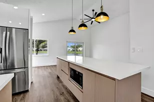 8865 Lake Park Cir S, Davie, FL 33328 - Photo 17