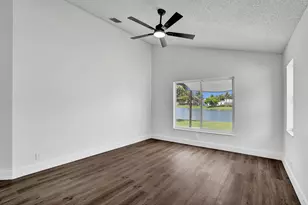 8865 Lake Park Cir S, Davie, FL 33328 - Photo 29
