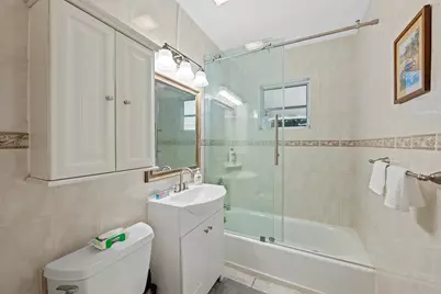 310 NE 6th Street #1, Hallandale Beach, FL 33009 - Photo 5