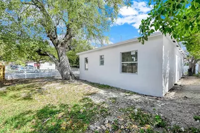 7990 NW 8th Avenue, Miami, FL 33150 - Photo 35