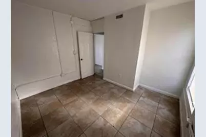 728 SW 6th Street #1, Dania Beach, FL 33004 - Photo 9