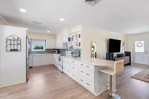 801 Berkeley St, Boca Raton, FL 33487 - Photo 9