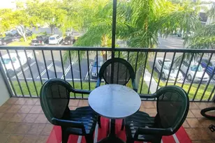 1009 Green Pine Blvd, West Palm Beach, FL 33409 - Photo 3