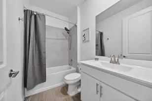7528 NW Deysbrook Ln, Port Saint Lucie, FL 34987 - Photo 15