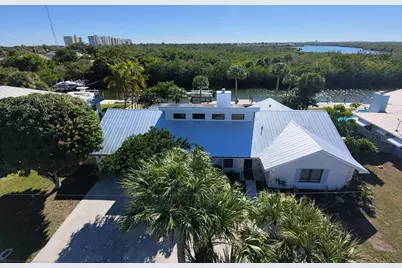 929 Jackson Way, Fort Pierce, FL 34949 - Photo 1