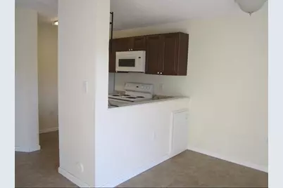 7103 Glenmoor Drive, West Palm Beach, FL 33409 - Photo 5