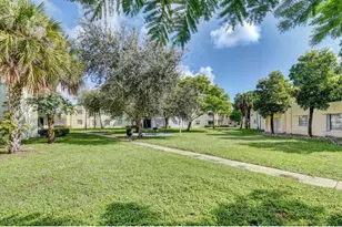 409 Executive Center Dr, West Palm Beach, FL 33401 - Photo 17