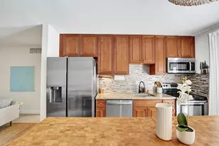510 NE 17th Ave, Fort Lauderdale, FL 33301 - Photo 11