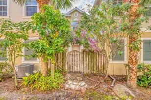 575 Dakota Dr, Jupiter, FL 33458 - Photo 3