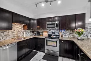 4011 N Meridian Ave, Miami Beach, FL 33140 - Photo 17