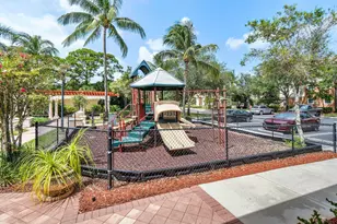 10106 W Myrtlewood Cir Circle W, Palm Beach Gardens, FL 33418 - Photo 29