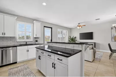 8437 Lakeview Trail, Parkland, FL 33076 - Photo 23
